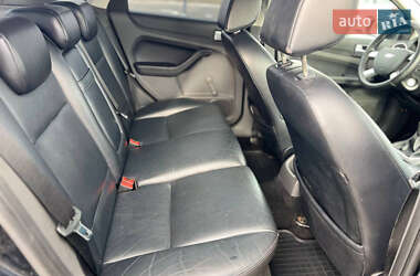 Хэтчбек Ford Focus 2006 в 