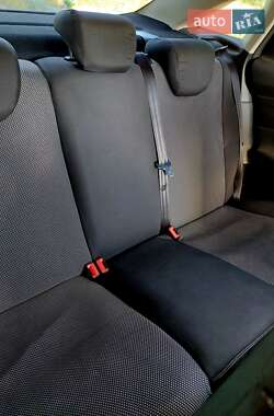 Седан Ford Focus 2011 в 