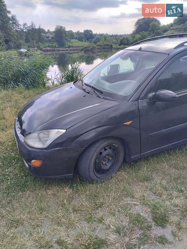 Ford Focus 2000