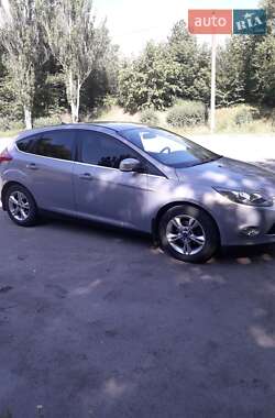 Хэтчбек Ford Focus 2013 в 