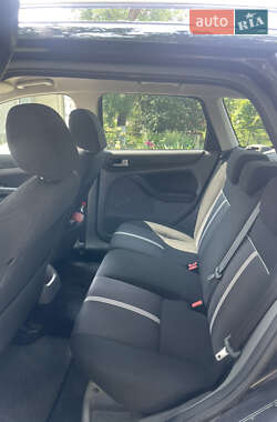 Универсал Ford Focus 2010 в 
