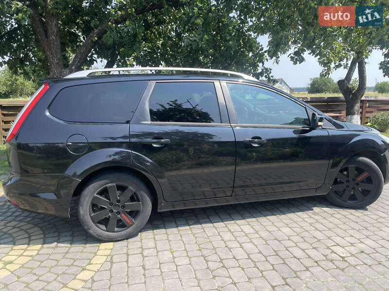 Универсал Ford Focus 2010 в Луцке