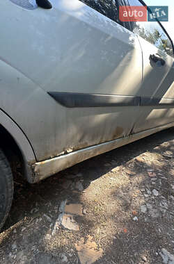 Хэтчбек Ford Focus 2003 в Харькове