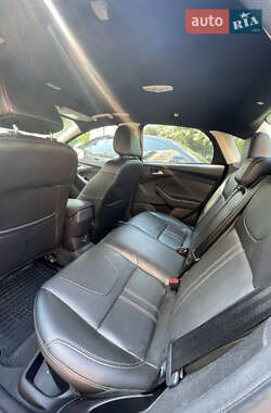 Седан Ford Focus 2014 в 