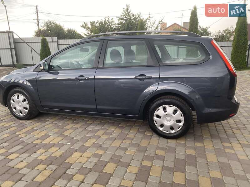 Універсал Ford Focus 2008 в Нововолинську