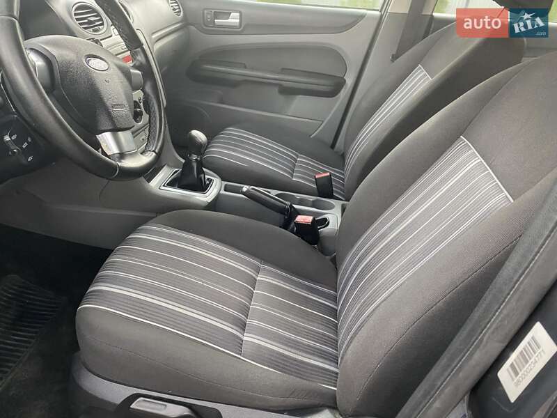Універсал Ford Focus 2008 в Нововолинську