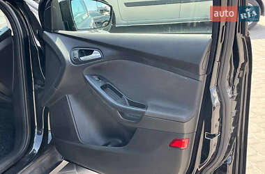 Седан Ford Focus 2015 в 
