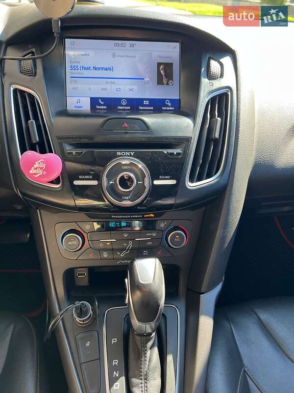 Седан Ford Focus 2015 в Киеве