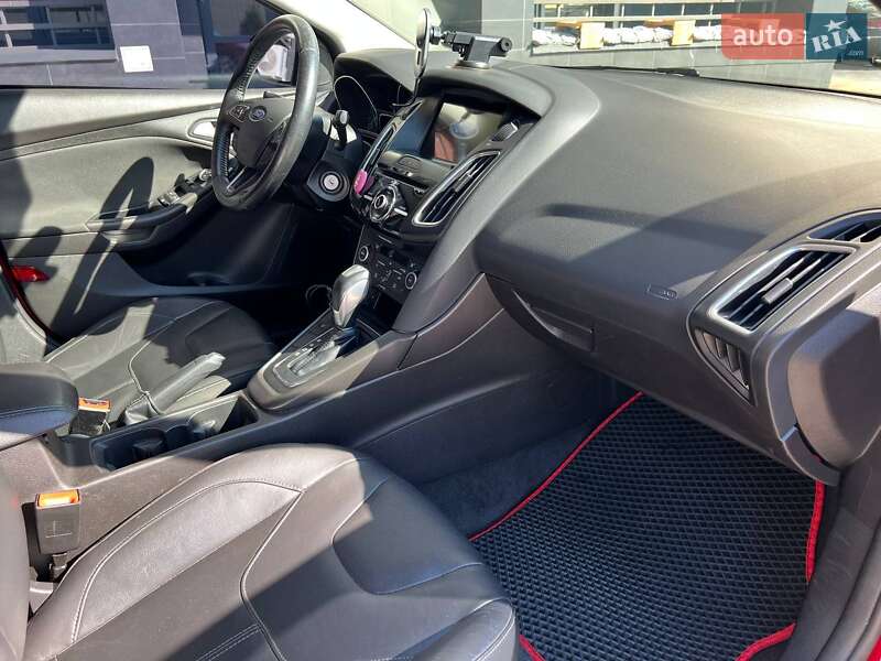 Седан Ford Focus 2015 в Киеве
