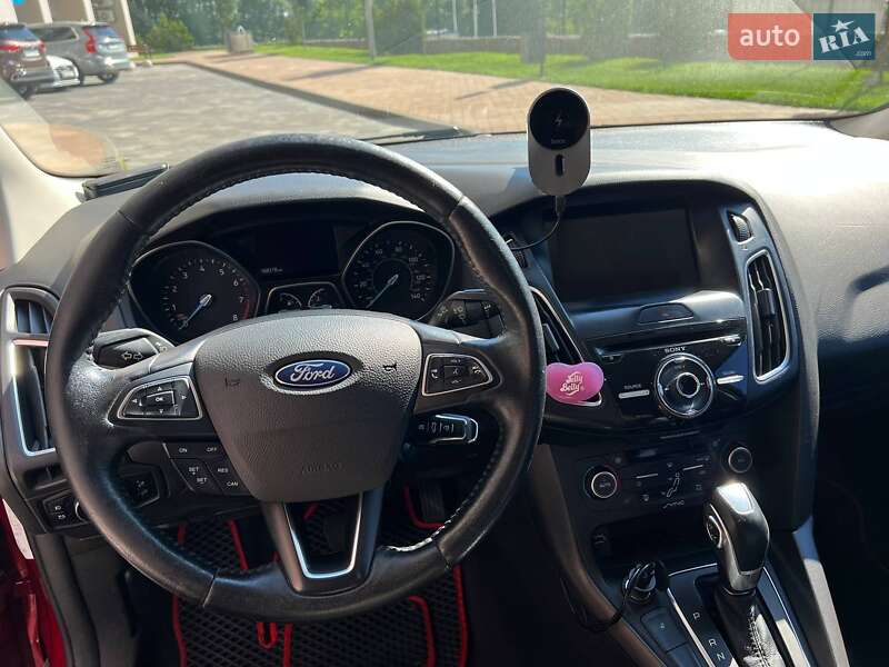 Седан Ford Focus 2015 в Киеве