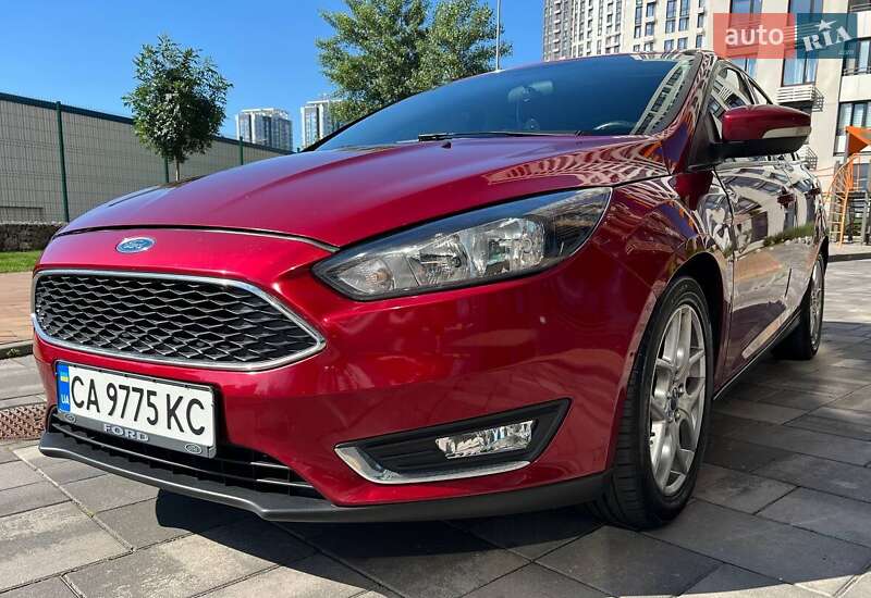 Седан Ford Focus 2015 в Киеве