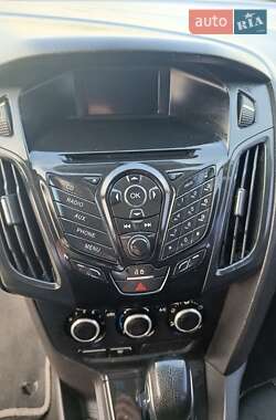 Седан Ford Focus 2013 в 