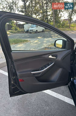 Универсал Ford Focus 2012 в 