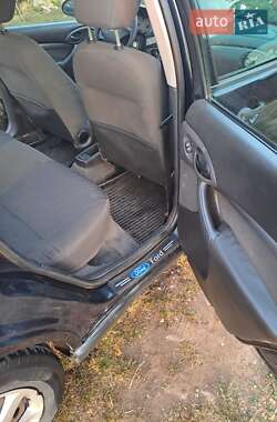 Хэтчбек Ford Focus 2000 в Одессе