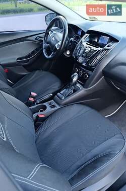 Седан Ford Focus 2013 в 