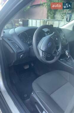 Седан Ford Focus 2017 в 