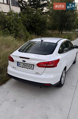 Седан Ford Focus 2016 в 