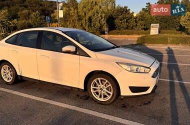 Седан Ford Focus 2016 в 