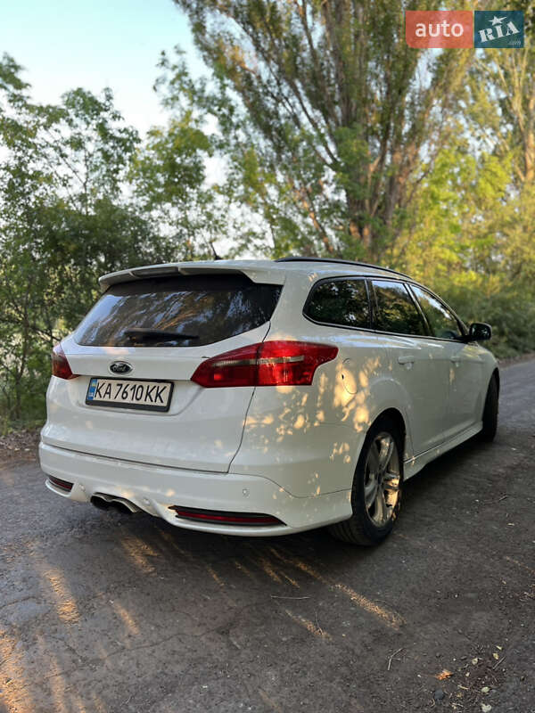 Універсал Ford Focus 2013 в Коротичу