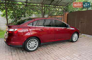 Седан Ford Focus 2013 в 