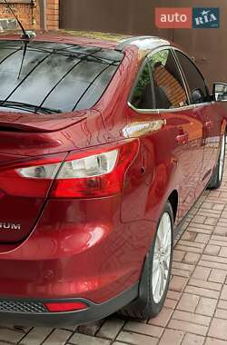 Седан Ford Focus 2013 в 