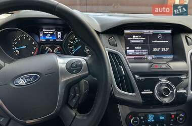Седан Ford Focus 2013 в 