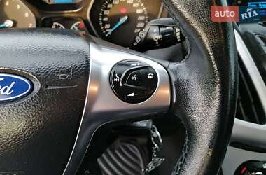 Хетчбек Ford Focus 2013 в 
