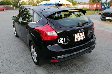 Хетчбек Ford Focus 2013 в 