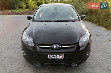 Хетчбек Ford Focus 2013 в 