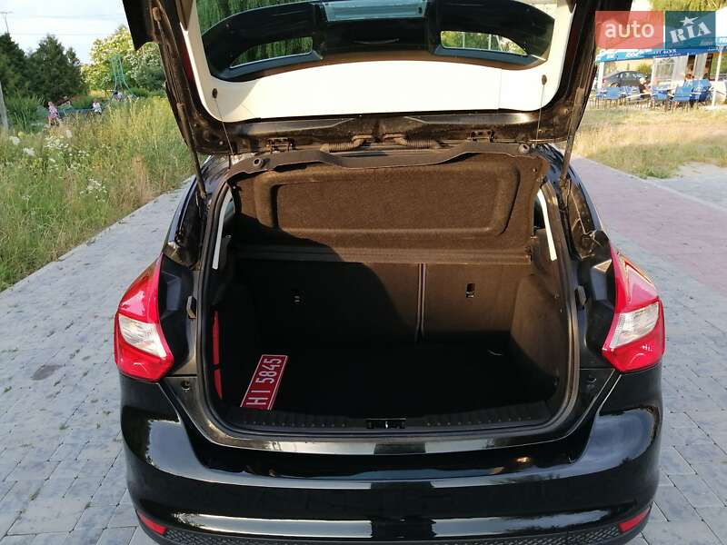 Хэтчбек Ford Focus 2013 в Ровно
