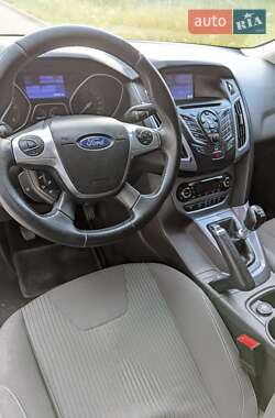Универсал Ford Focus 2012 в 