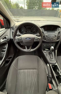 Седан Ford Focus 2016 в 