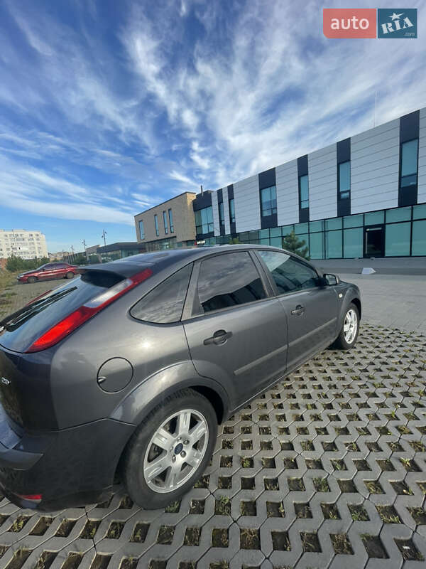 Хетчбек Ford Focus 2004 в Хмельницькому