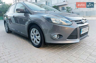 Седан Ford Focus 2013 в 