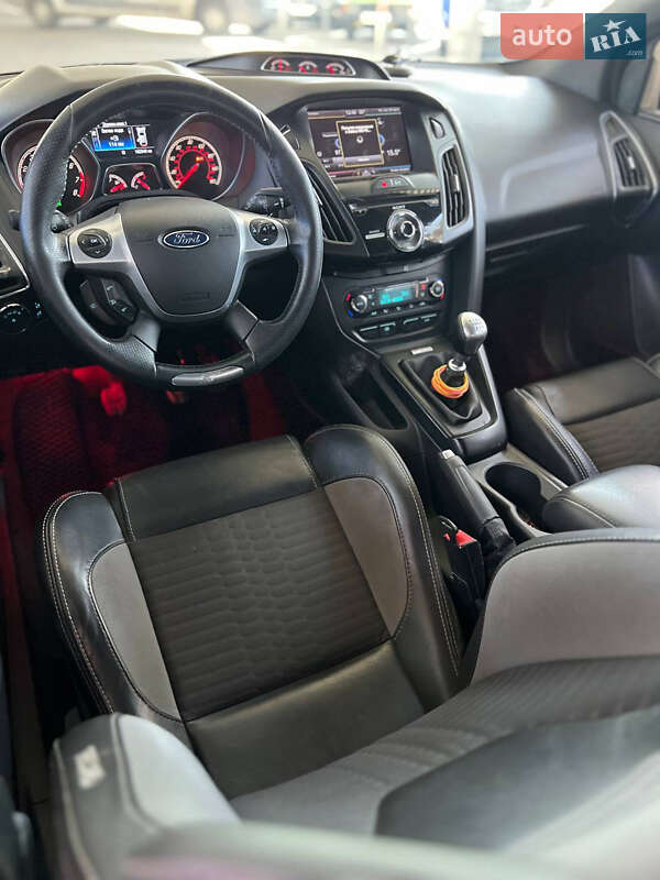 Хетчбек Ford Focus 2014 в Запоріжжі