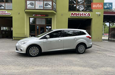 Универсал Ford Focus 2014 в 