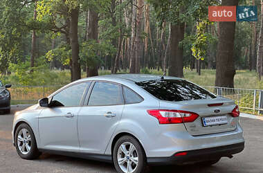 Седан Ford Focus 2013 в 