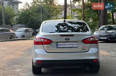 Седан Ford Focus 2013 в 