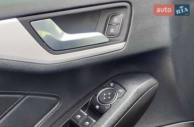 Хэтчбек Ford Focus 2019 в 