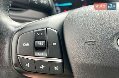 Хэтчбек Ford Focus 2019 в 