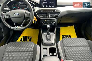 Хэтчбек Ford Focus 2019 в 