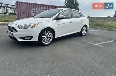 Седан Ford Focus 2016 в 