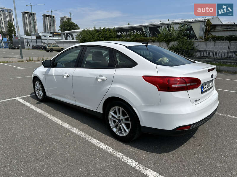 Седан Ford Focus 2016 в Києві