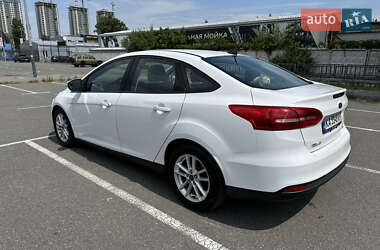 Седан Ford Focus 2016 в 