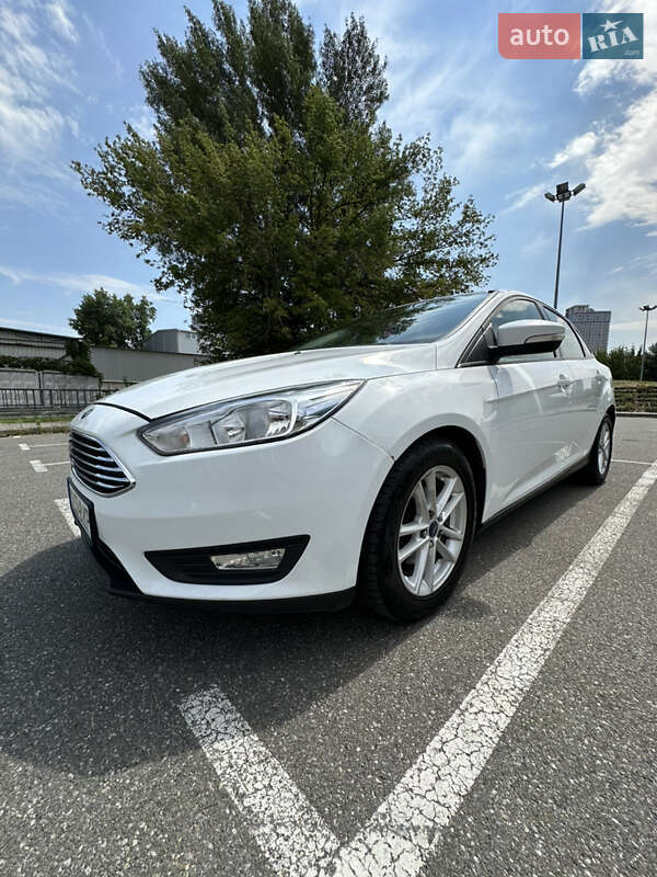 Седан Ford Focus 2016 в Києві