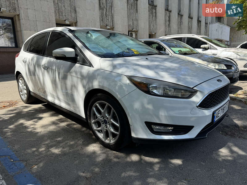 Хетчбек Ford Focus 2015 в Дніпрі