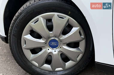 Универсал Ford Focus 2013 в 