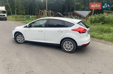 Хэтчбек Ford Focus 2016 в 