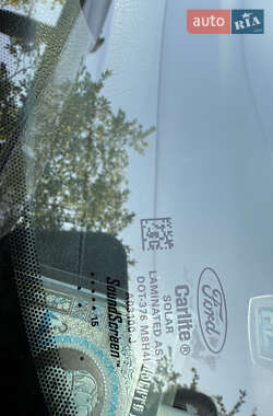 Седан Ford Focus 2015 в 