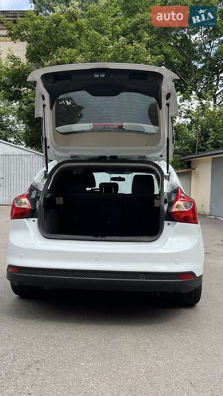 Хэтчбек Ford Focus 2013 в Киеве